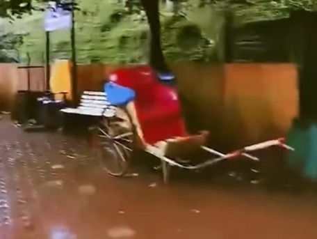 Supreme Court Ne Matheran Mein Hand-Pulled Rickshaws Par Lagayi Rok
