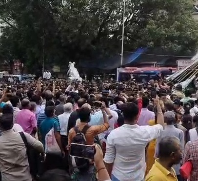 Kabutarkhana Mein Pigeons Ko Khana Dene Walon Ke Khilaf FIR Ka Bombay HC Order Uphold Kiya