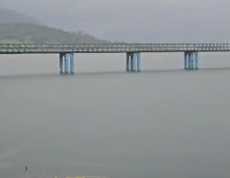 Morbe Dam 100% Bhar Gaya, Gates Khule, Raigad Mein Flood Alert