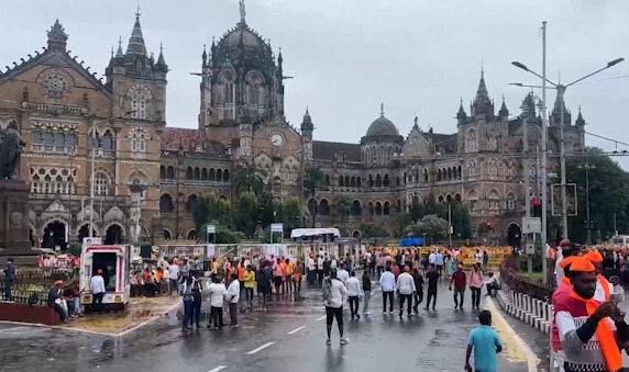 Mumbai Police ki Chhuttiyan Cancel