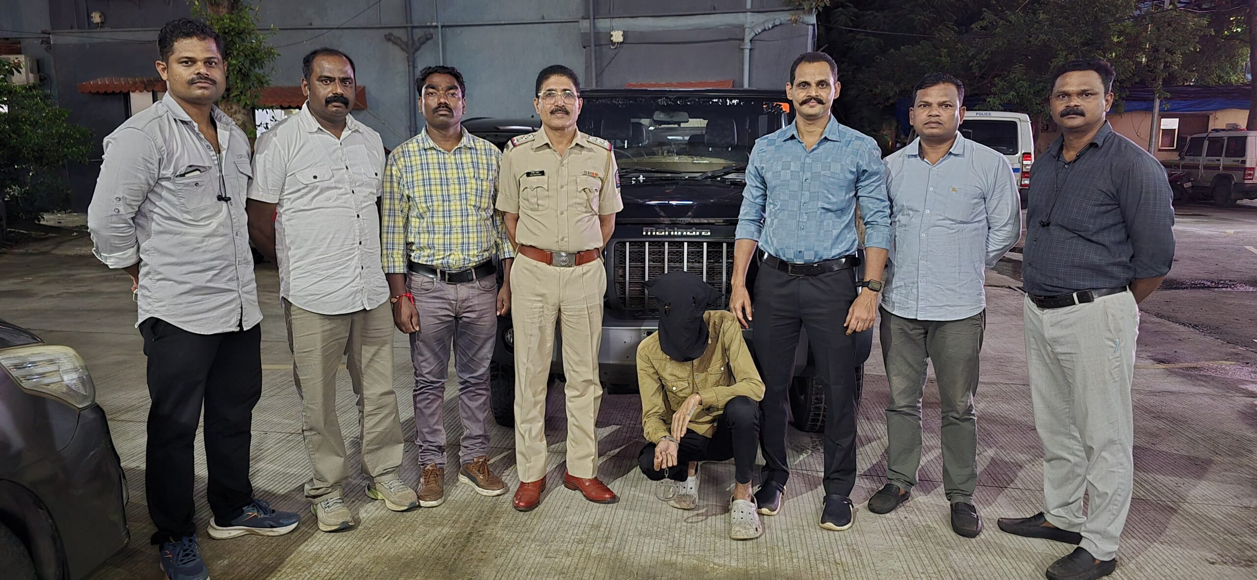Matunga Police Ne 24 Saal Ke Chorr Ko Pakda, SBI Manager Ka ₹12 Lakh Ka Mahindra Thar Recover
