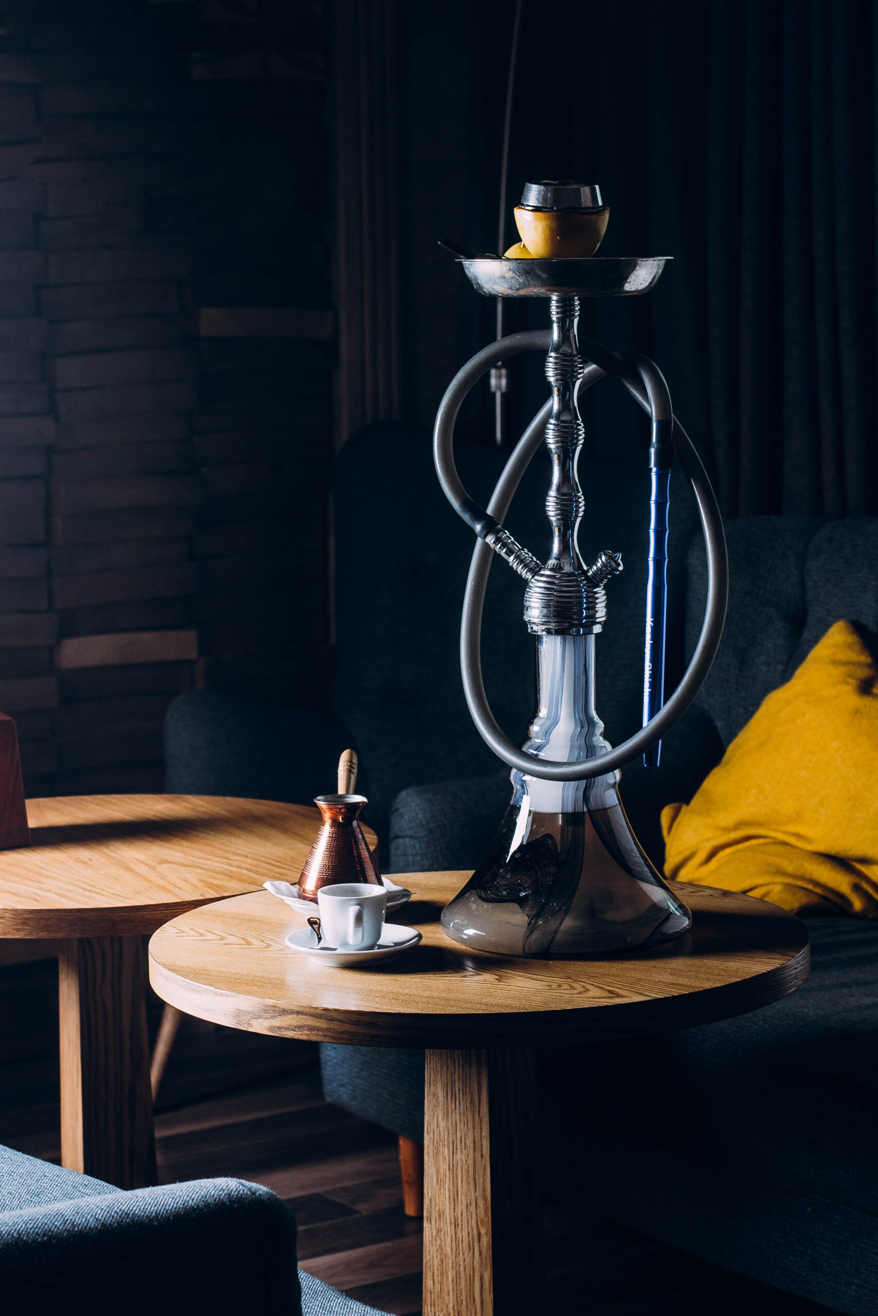 Nagpada Police Raid Illegal Hookah Parlour, Arrest Owners and Staff