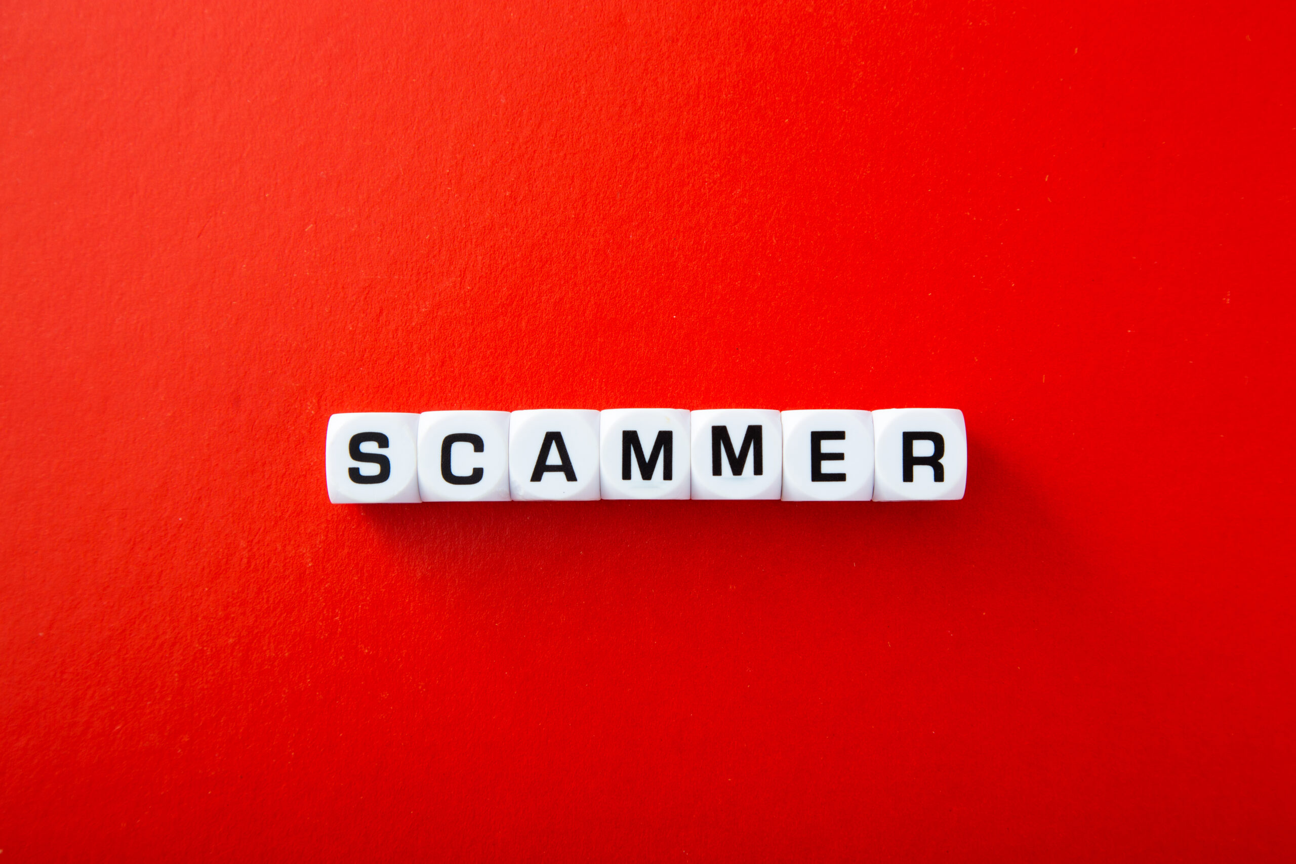 Kurla Ke 35 Saal Ke Bag Business Owner Ne Fake WhatsApp Link Se Khoye 1.62 Lakh