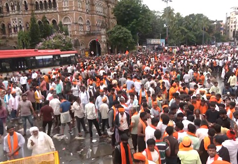Maratha Reservation Protest Day 4 – CSMT Aur Fort