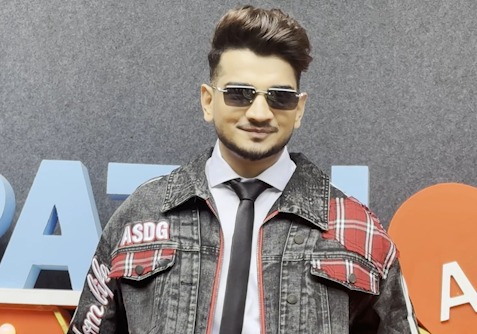Munawar Faruqui Ki Love Story, ‘Namaz Hai Therapy’
