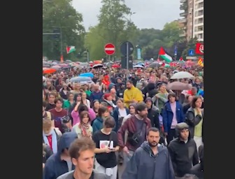 Italy Mein Gaza Crisis Ke Khilaf bada Protest, badi tadad m log aaye sadko par.