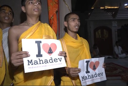 Hindu-Muslim Banner War: ‘I Love Mahadev’ Campaign Muslim Community Ke ‘I Love Muhammad’ Response Mein.