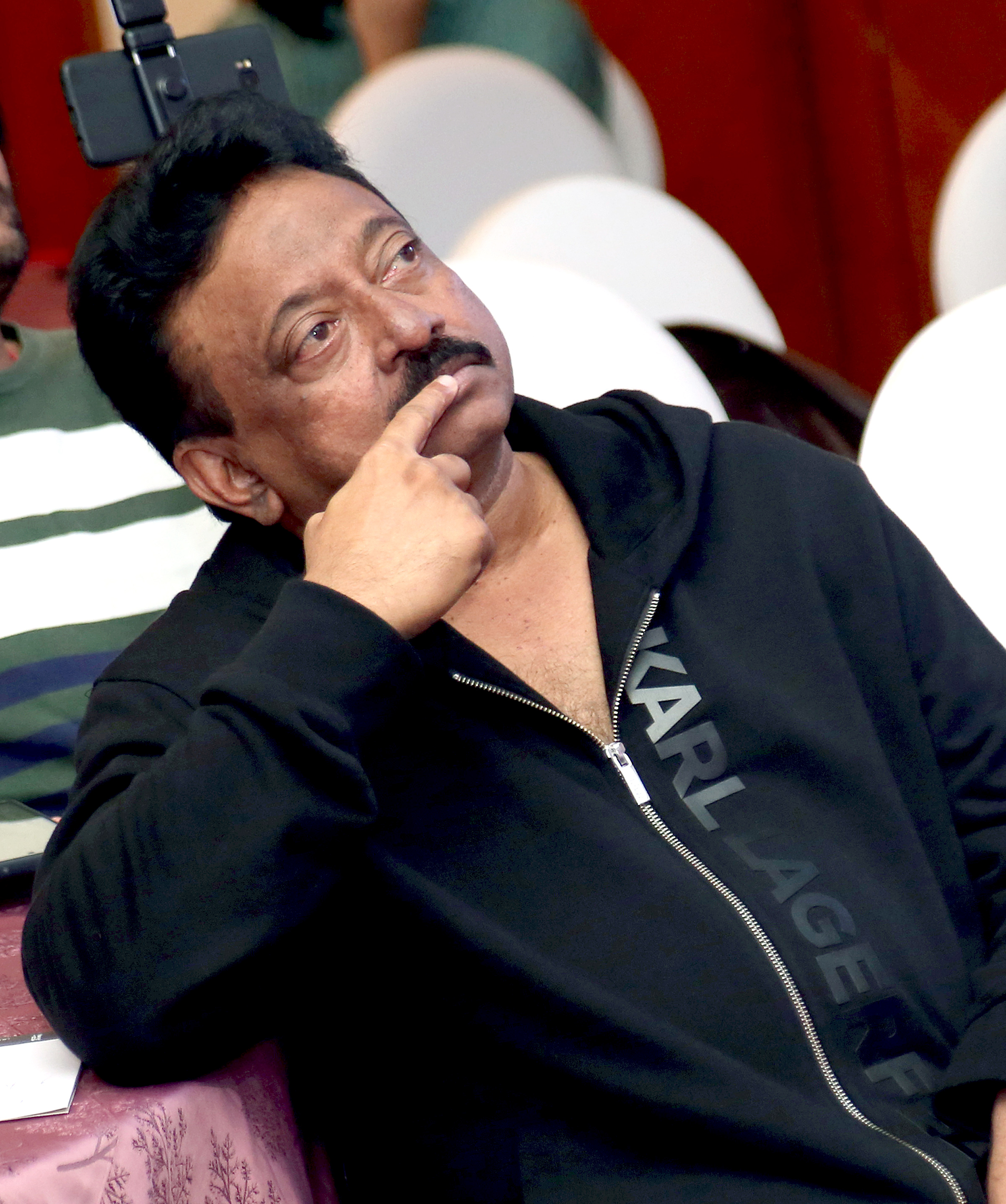 Ram Gopal Varma Ka Controversial Post – “Gaza Mein Roz Diwali”? Social Media Par Bhadka Gussa!