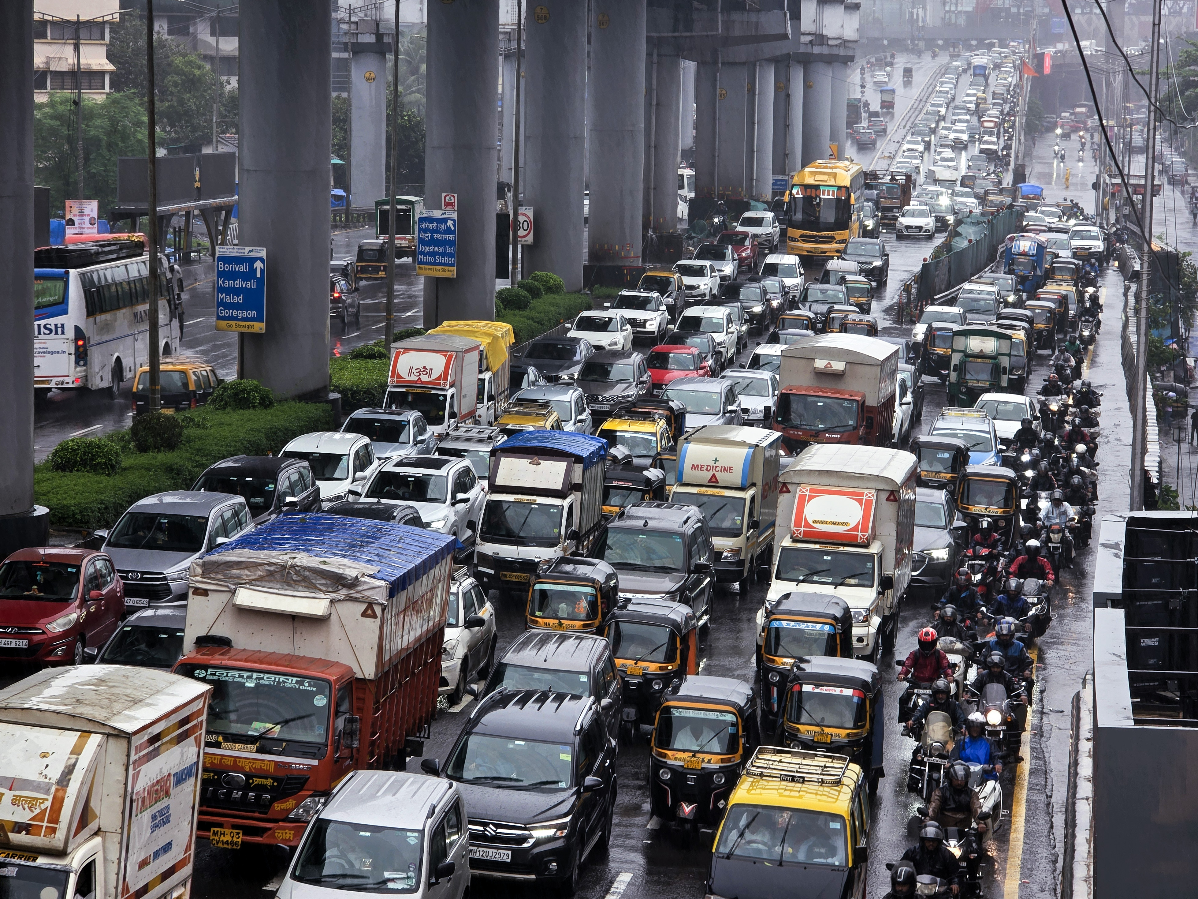 Global Fintech Fest 2025 Ke Chalte BKC Mein Bhaari Traffic Ka Alert, Police Ne Advisory Jaari Ki