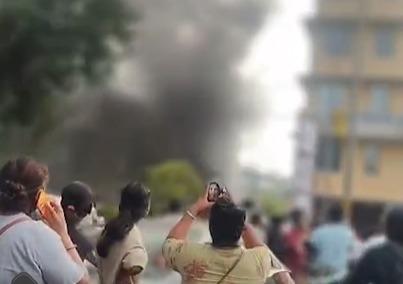 Fire At Nallasopara west 4th road near hp petrol pump