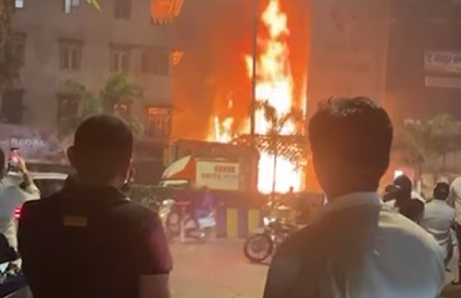 Fire Breaks Out at Rodas, Hiranandani Estate, Ghodbunder Road