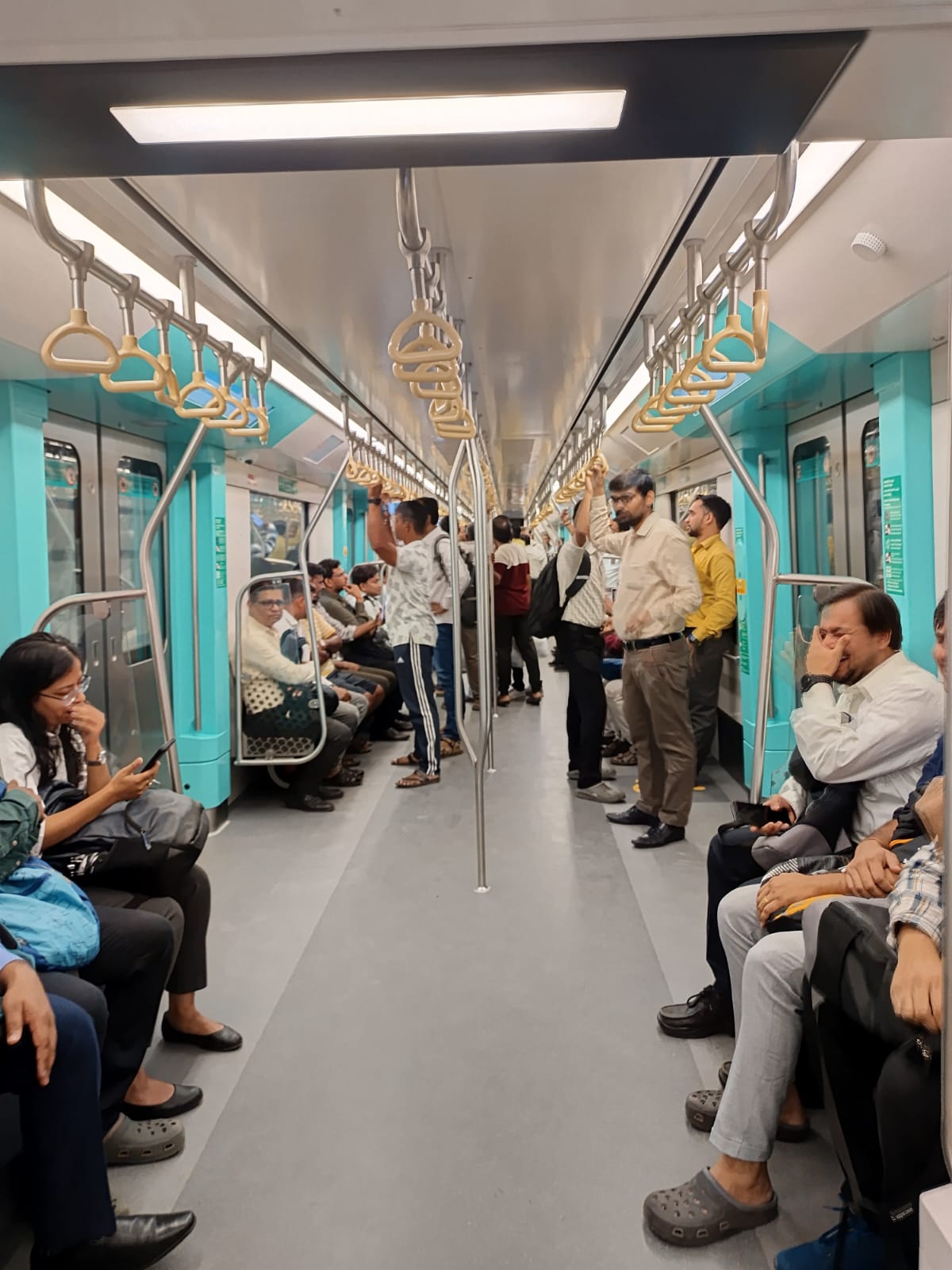 Mumbai Metro 3 Par Har Station Pe Free Wi-Fi