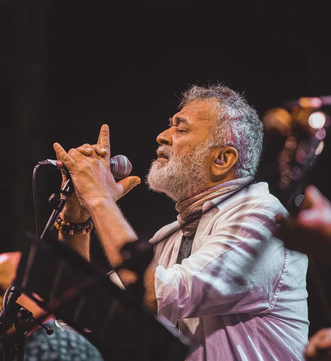 Lucky Ali Ne Javed Akhtar Par Kiya Sakht Tanqeed.