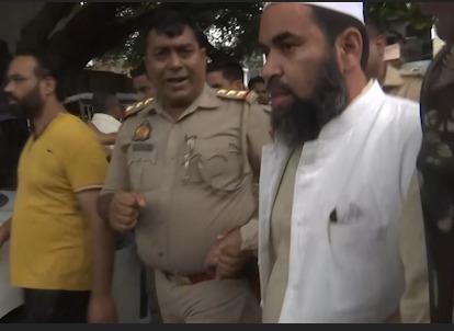 “Bareilly me Tauqeer Raza aur damaad Mohsin Raza ke khilaf police ka tezz crackdown”, Girfatari ki karvai m tezi, ab tak 73 logo ko kiya gaya giraftar.