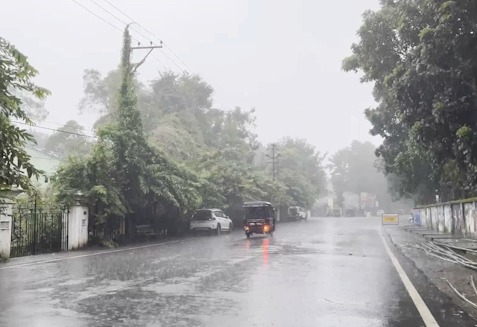 Mumbai, Thane, Vasai-Virar, Badlapur, Ratnagiri Par IMD Ne Red-Orange Alert, Agle Teen Dino Mein Bhari Barish