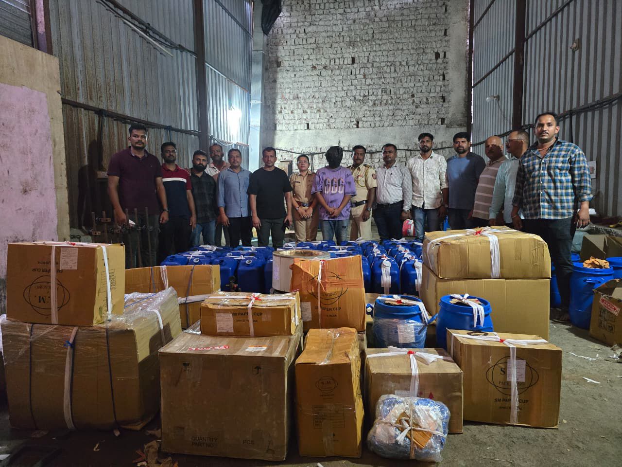Mumbai Mein ‘Maut Ki Factory’ Pakdi Gayi – 13.4 Crore Ki Mephedrone Jabt, 5 Logon Ko Mumbai Police Ne Girftaar Kiya!