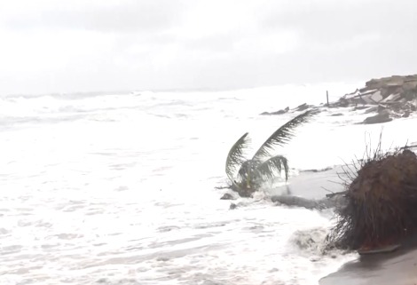 Cyclone Montha Ka Karnataka Pe Bada Asar – 65 Trains Cancel, Andhra Pradesh Aur Bengaluru Mein Flights affected, Heavy Rain Alert!