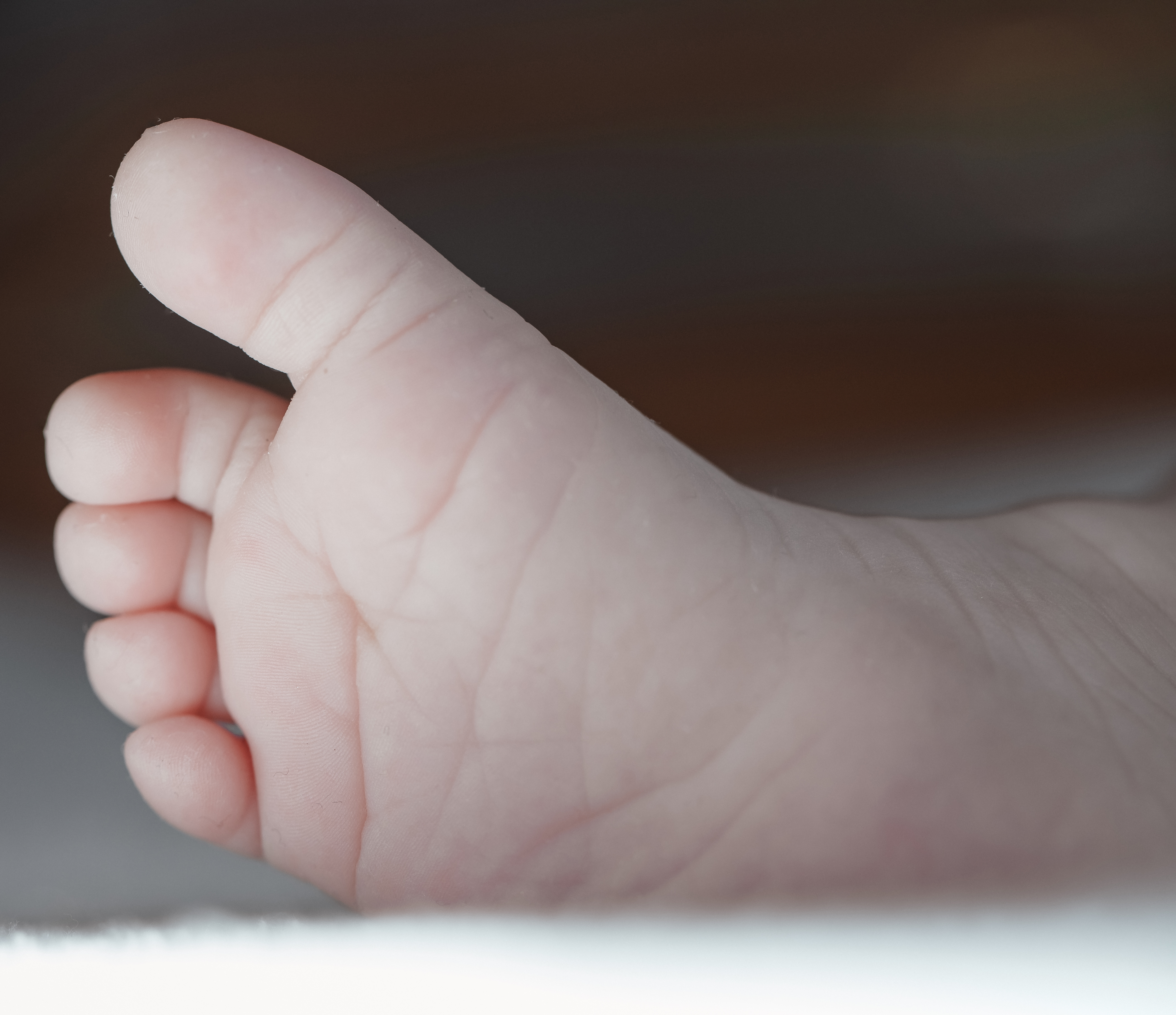 New Born Baby Mila Road Par At Malad
