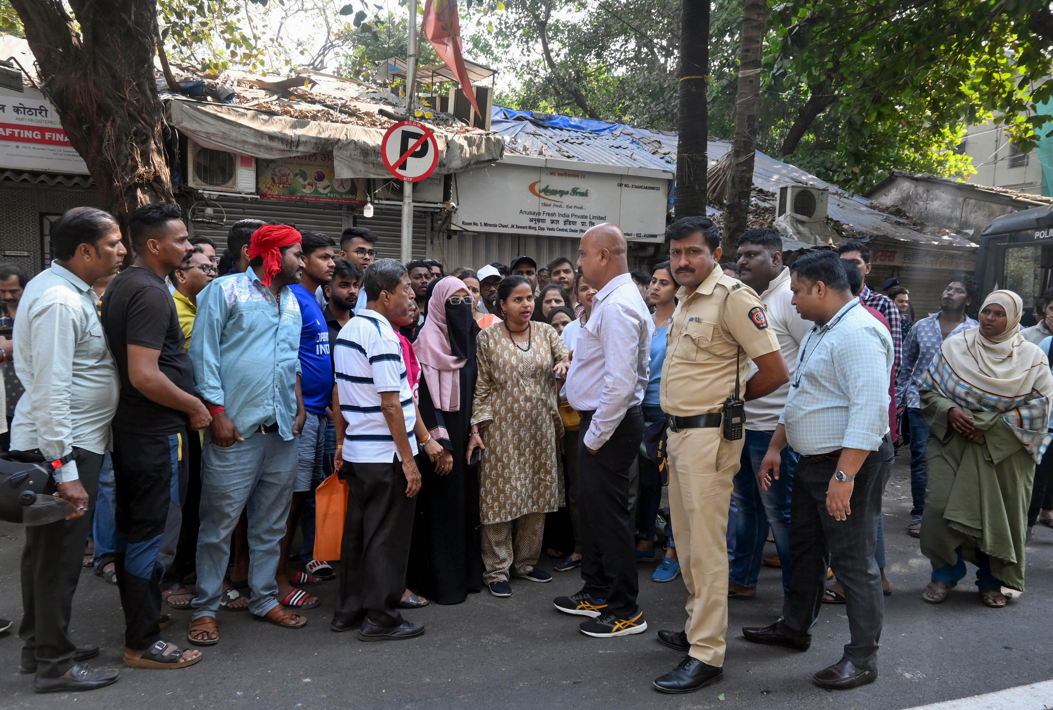 PMLA Court Mumbai Ne ₹177 Crore ‘Torres Jewellers’ Scam Me 4 Ke Khilaf Non-Bailable Warrants Jari Kiye