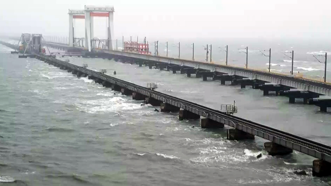 300 Indian passengers stranded in Colombo for three days as Cyclone Ditwah disrupts flights; TN govt, centre step up efforts