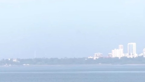 Mumbai Weather Update: Clear Skies Aur Mild Breeze Se Shuru Hua Din; AQI Moderate Level 78 Par