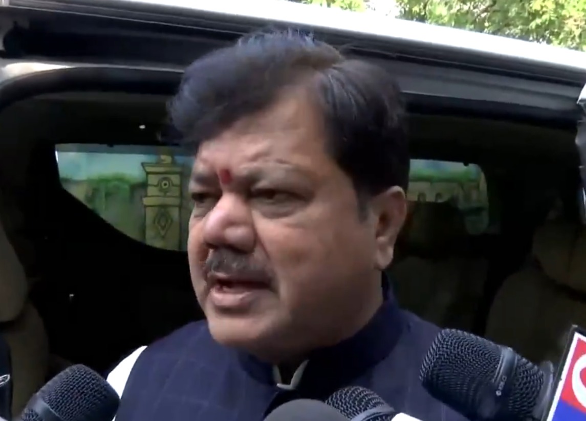 Developer Ke Bina Possible Hai Self‑Redevelopment’ — Pravin Darekar Ka Naya Vada Navi Mumbai Ke Liye