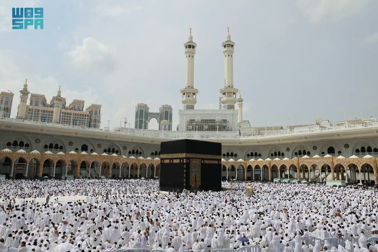 Saudi Arabia me ek bada hadsa hua jisme 40 se zyada Indian Umrah karne gaye Zaireen ke marne ki khabar aa rahi hai.