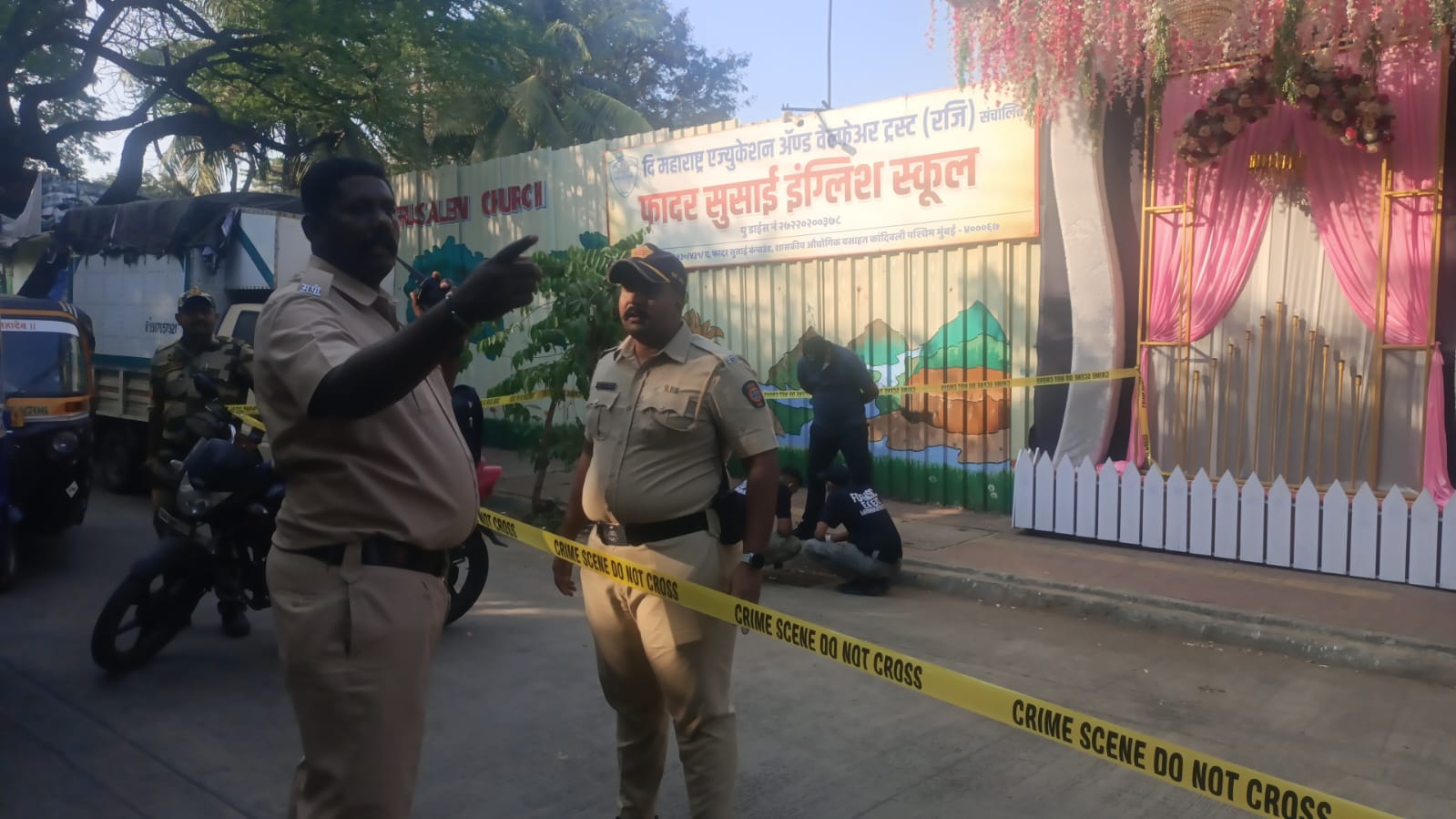 Kandivali Charkop Me Dindahade Firing, Builder par firing ki khabar ,1 Injured