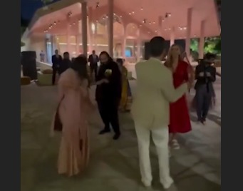 Trump Jr. Ne Jamnagar Mein Anant-Radhika Ambani Ke Saath Khela Dandiya, Fans Ka Reaction Viral