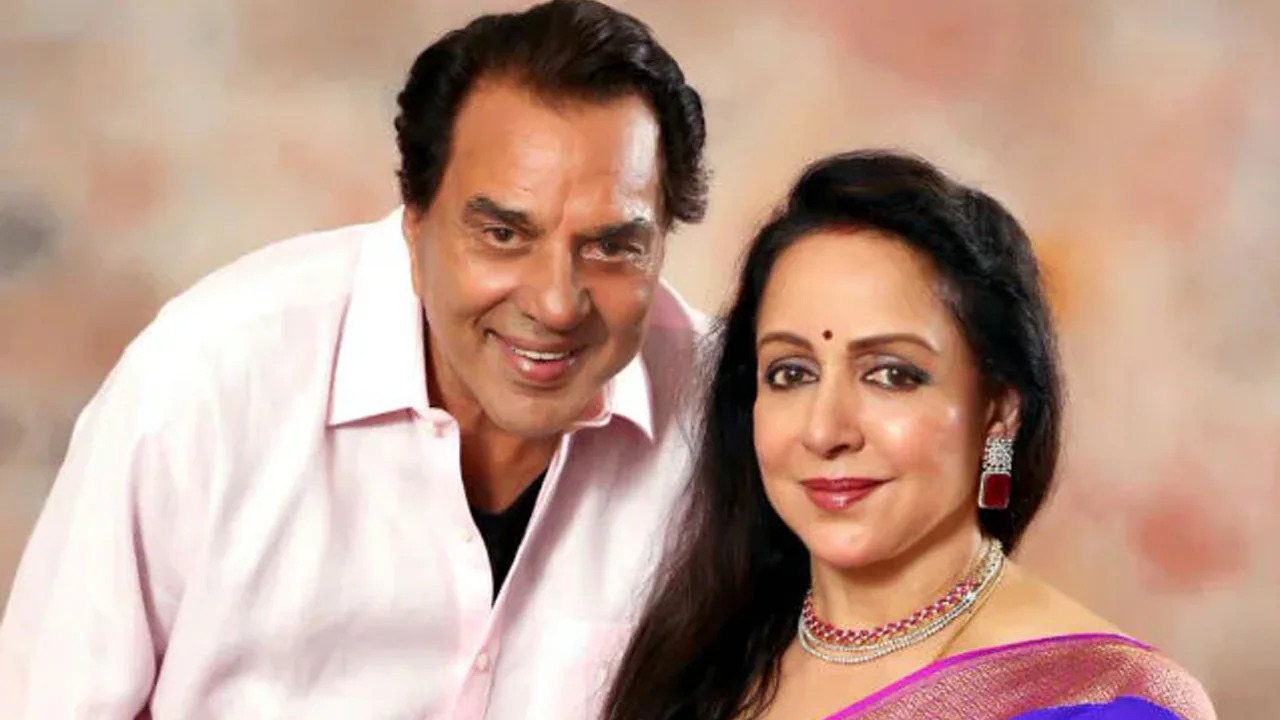 Hema Malini shares unseen throwback photos with Dharmendra, daughters Esha Deol, Ahana Deol