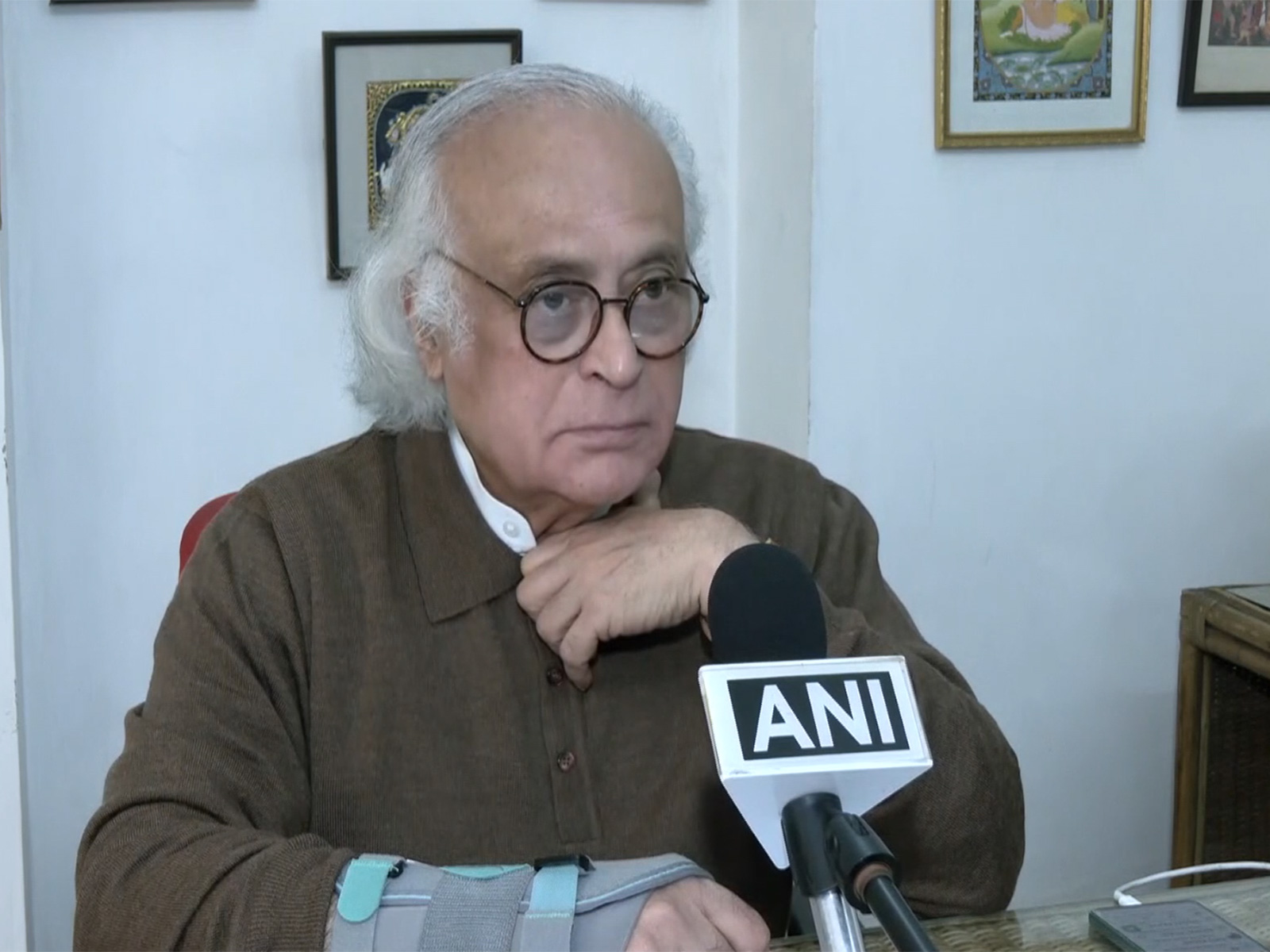“Wanted to tell Rajnath Singh that if you want to survive in govt then learn Gujarati”: Jairam Ramesh