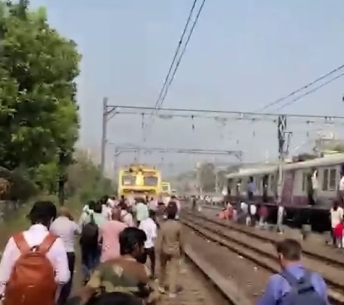 Mumbai Western Line Par Bada Disruption, Maintenance Work Ke Chalte 102 Local Train Services Cancel