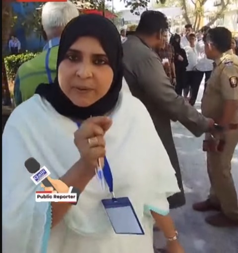 Candidate Ayesha Shaikh Ne Kiya Support Tho Police Unko Rok Rahi Hai Aise Ayesha Shaikh Ka Kehna Hai