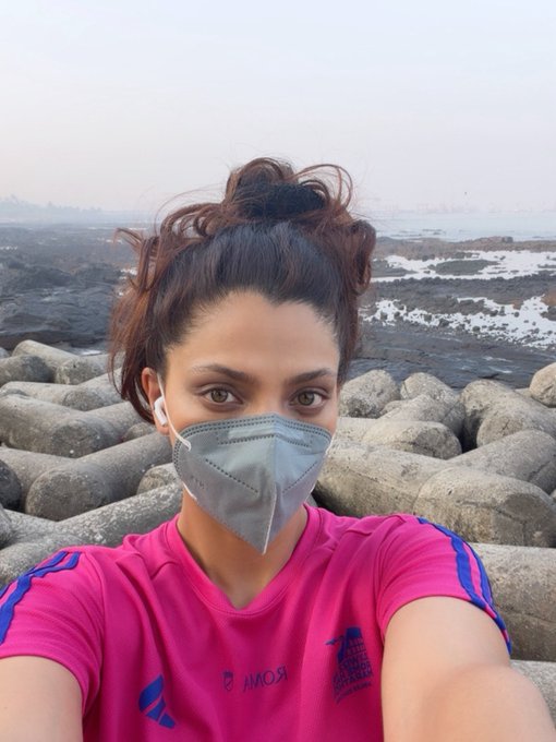 Saiyami Kher ne uthaya pollution ka mudda, kaha Carter Road ki morning runs chhin gayi