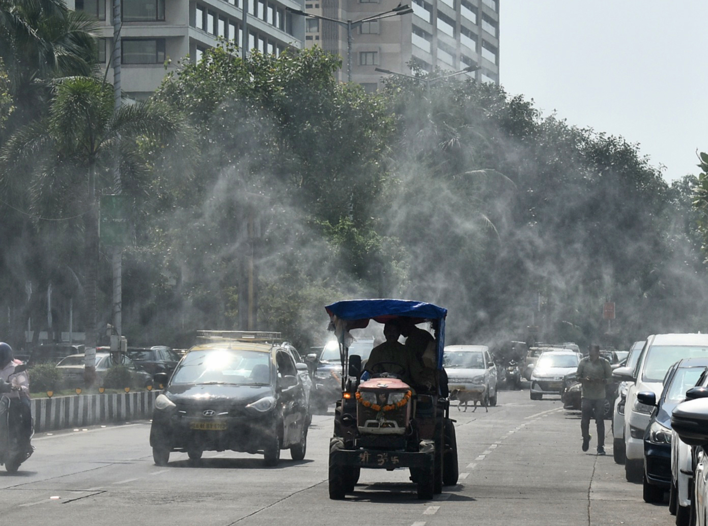 Mumbai Ka Temperature 38°C Ke Paar, IMD Ne Jaari Kiya Yellow Alert