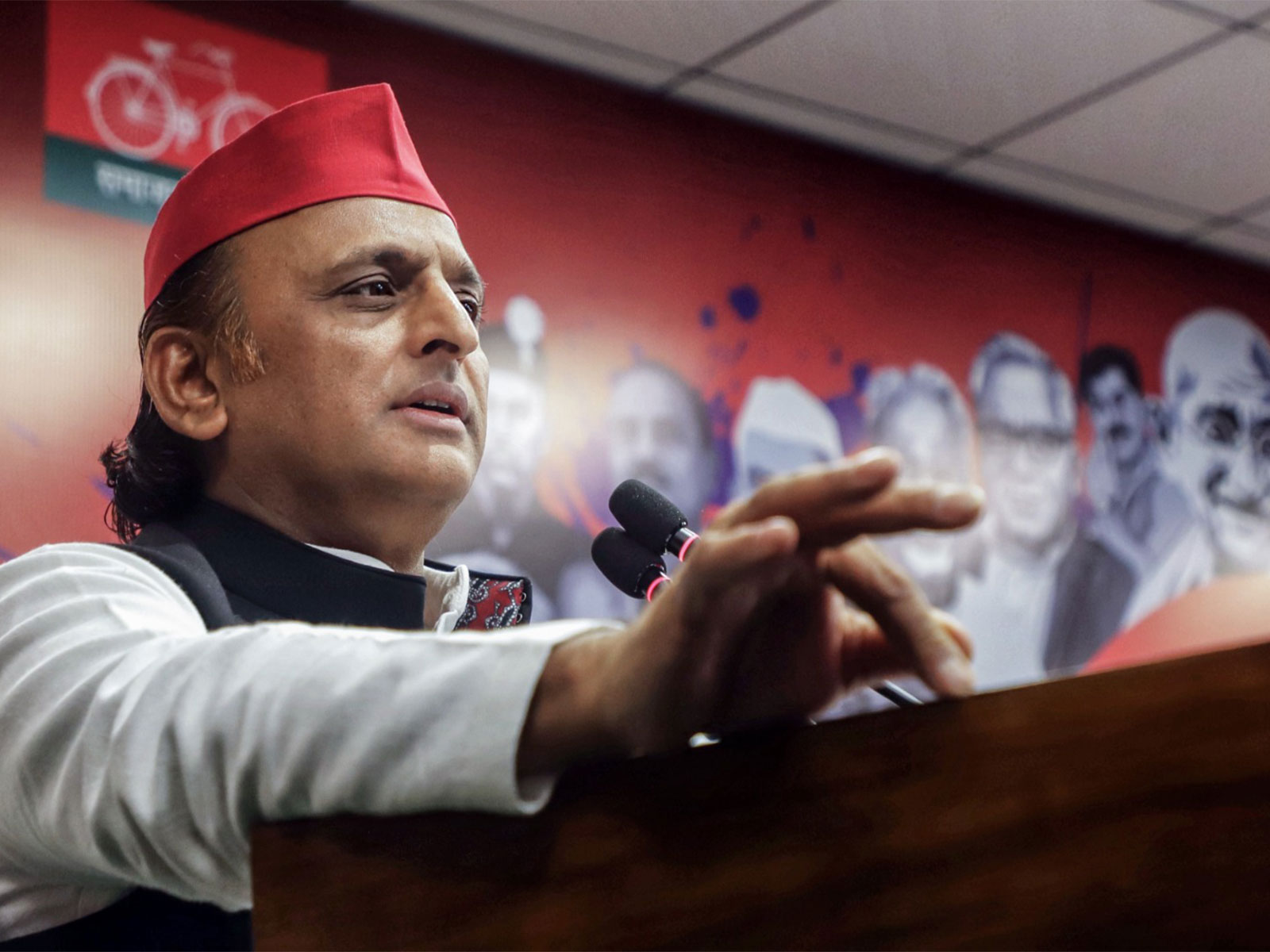 “Injustice has reached its peak under BJP govt”: Akhilesh Yadav on Noida workers’ protest