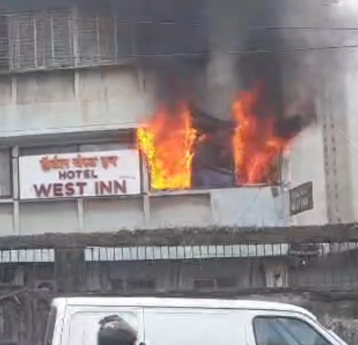 Fire at Sakinaka Airport Road
