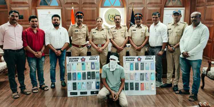 Mumbai Local Murder Case Solved! Door Ko Lekar Hue Jhagde Mein Yuvak Ki Hatya Karne Wala Aaropi 400 CCTV Check Kar Police Ne Pakda