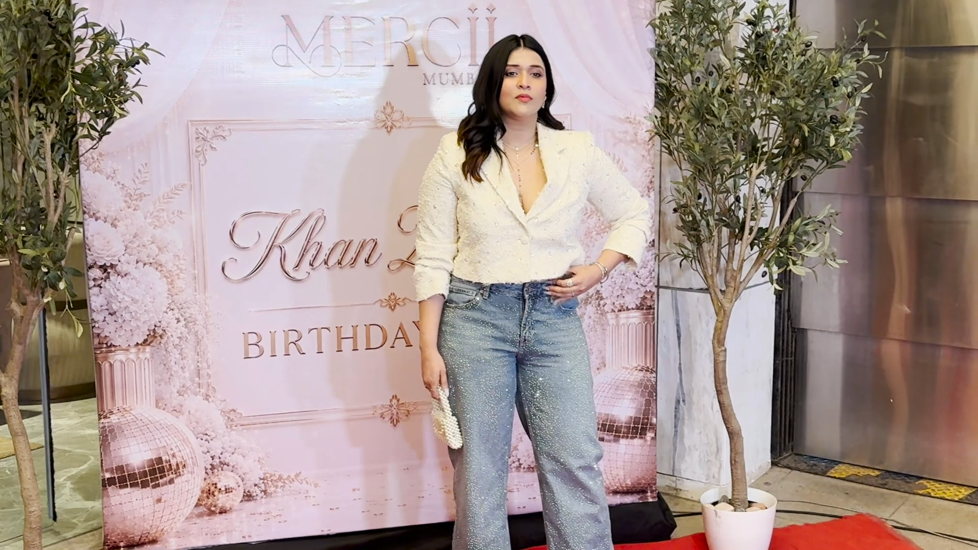 MANNARA CHOPRA ATTENDS BIRTHDAY BASH KHANZADI