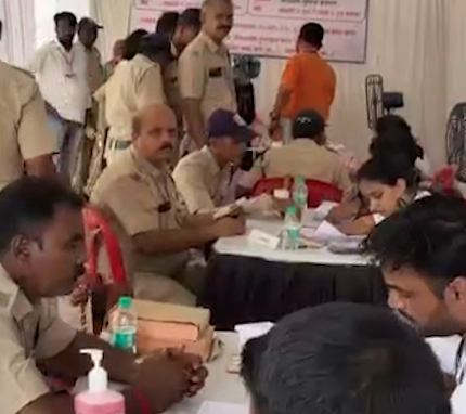 NAVI MUMBAI : नवी मुंबई एपीएमसीमध्ये तोंडाच्या कर्करोगाचे धक्कादायक वास्तव; दोन दिवसांत पंच्याहत्तर जण तपासणीत संशयित, एकवीस जणांची प्रकृती गंभीर