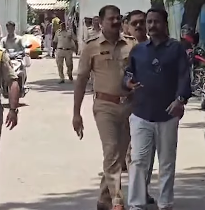 Mumbai | ऑपरेशन टायगरच्या चर्चांदरम्यान खासदार संजय दिना पाटील यांच्या घराबाहेर पोलीस बंदोबस्त तैनात