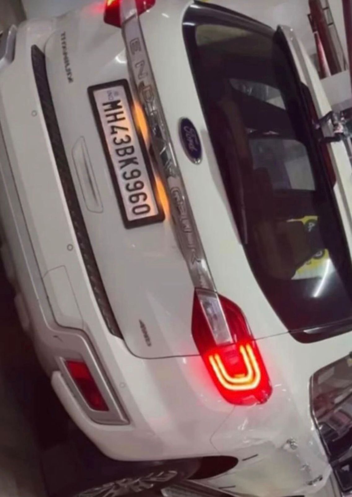 Mazgaon Wales Fortune Se Car Huwi Choori CCTV Mein Kaid
