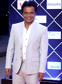 RAJPAL YADAV ATTENDS THE RED CARPET OF THE IWMBUZZ DIGITAL AWARDS