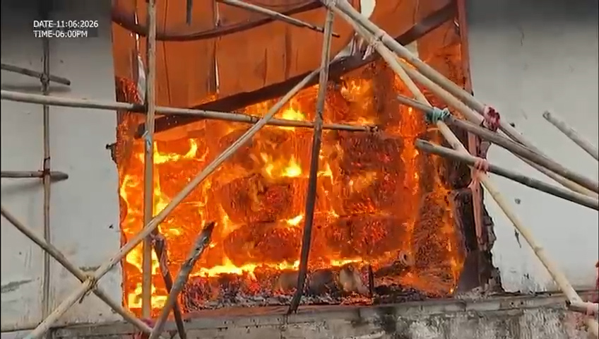 Bhiwandi Ke Warehouse Mein Bhishan Aag, Paper Roll Godown Jal Utha