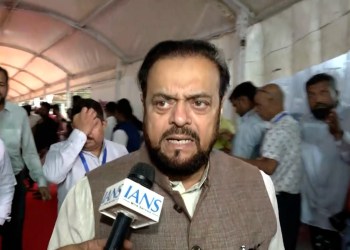 “Sab Paison Ka Khel Hai”: Abu Azmi Ka Bada Hamla, Bole- ₹50-80 Crore Do Aur Neta Tod Lo