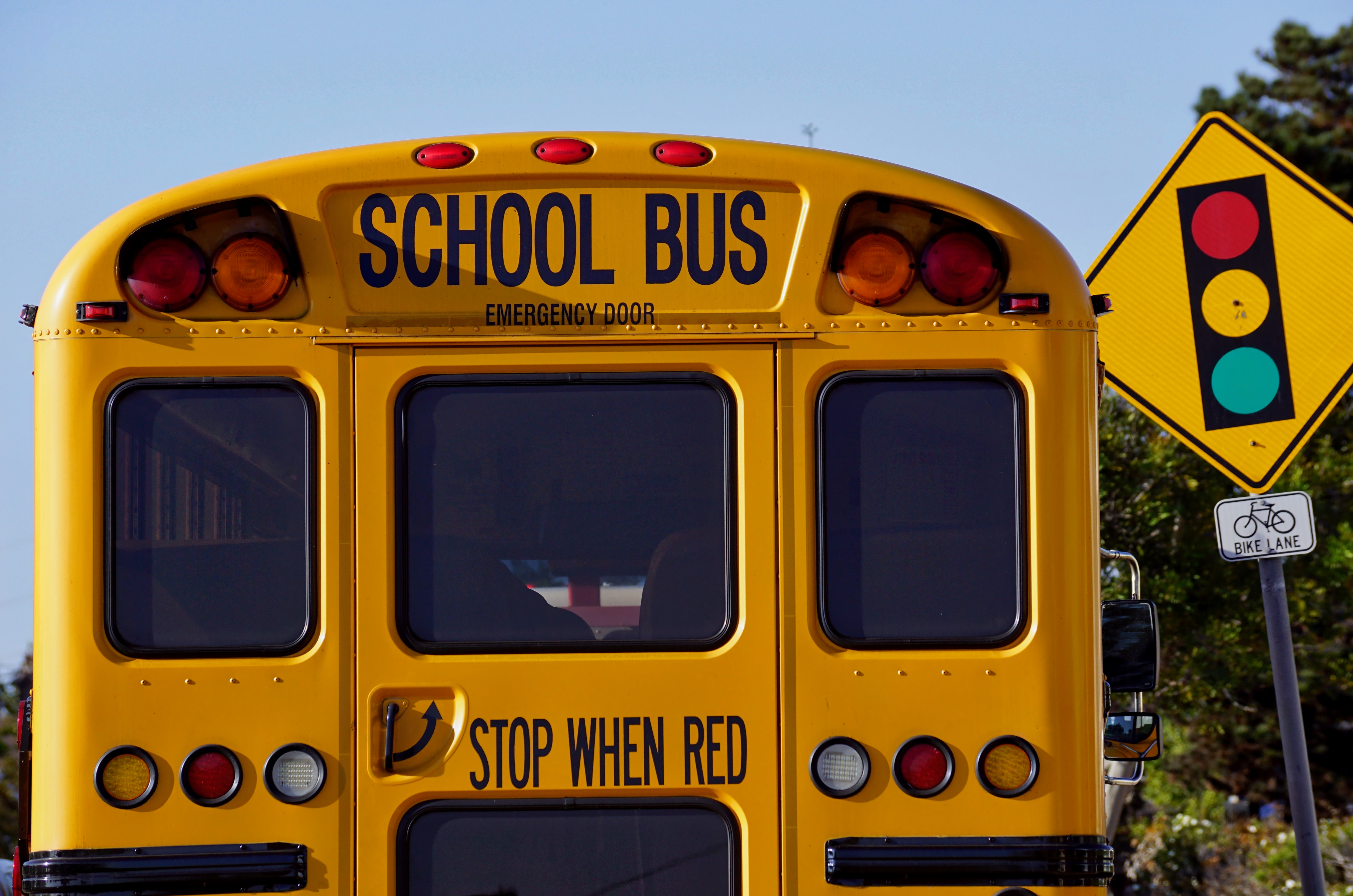 Maharashtra Mein School Bus Fees 15% Badi