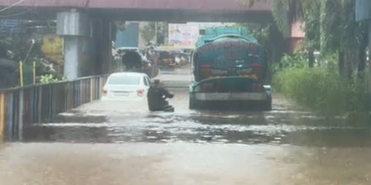 Sanpada Subway Band Bhari Barish Ke Chalte Waterlogging