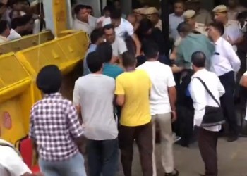Sonam Wangchuk Ko Delhi Police Ne Protest Site Se Forcefully Hatakar Hospital Pahunchaya, 21 Din Se Jaari Bhook Hartal Ke Beech Bada Action