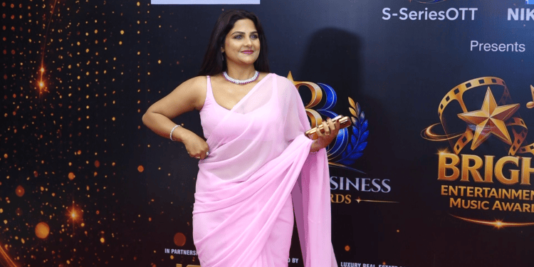 ANJALI ANAND INTERVIEW FOR HER UPCOMING FILM DHAMAAL 4