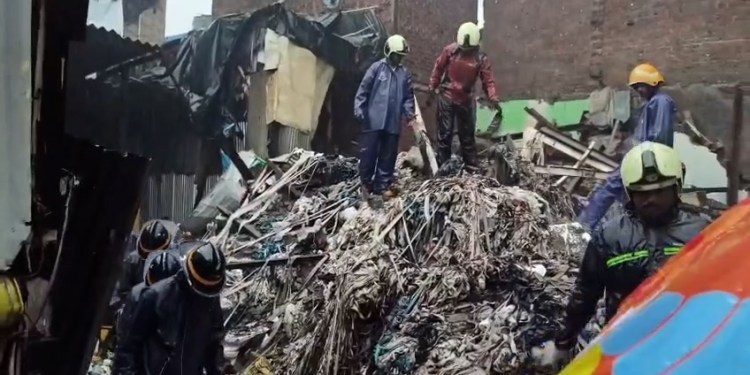 Mankhurd Chawl Collapse Case: 6 Logon Ki Maut Ke Baad Illegal Building Ka Owner Aur Contractor Arrest
